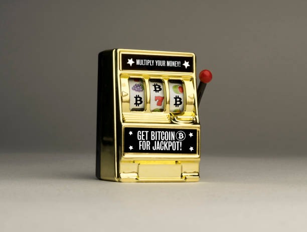 Quick decision: hit, stand, or double Blackjack hand decision on aura jp